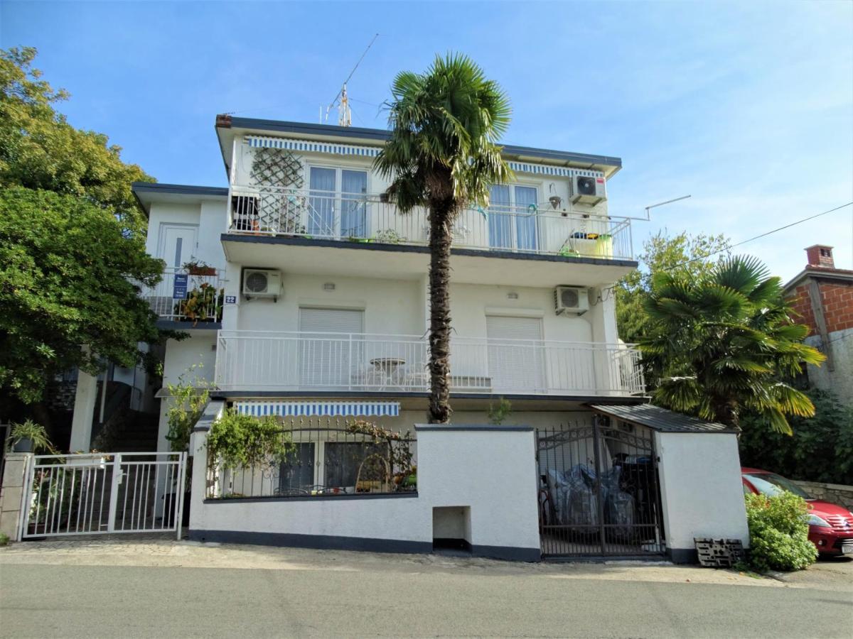 Apartmani Crikvenica 30098 - Dijana Exterior foto